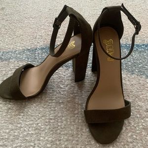 Brash Green Heels
